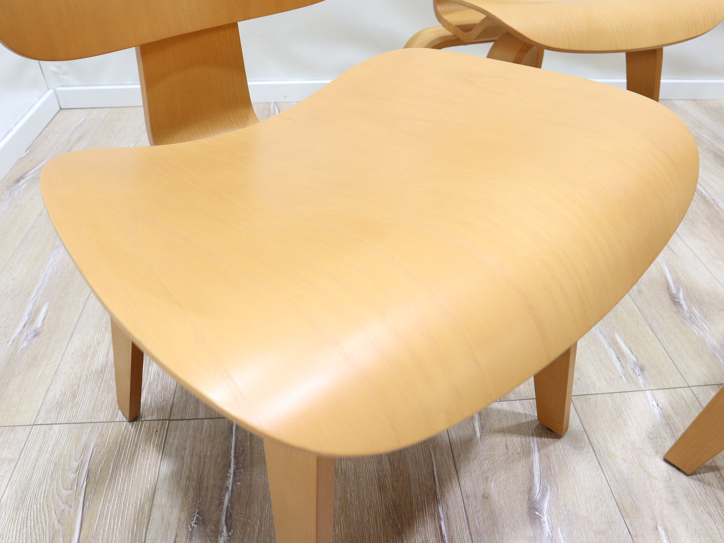 Vitra Plywood Group DCW